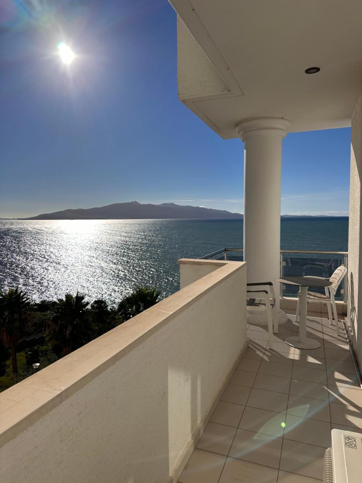 White Sea View Residence Sarande Exterior photo